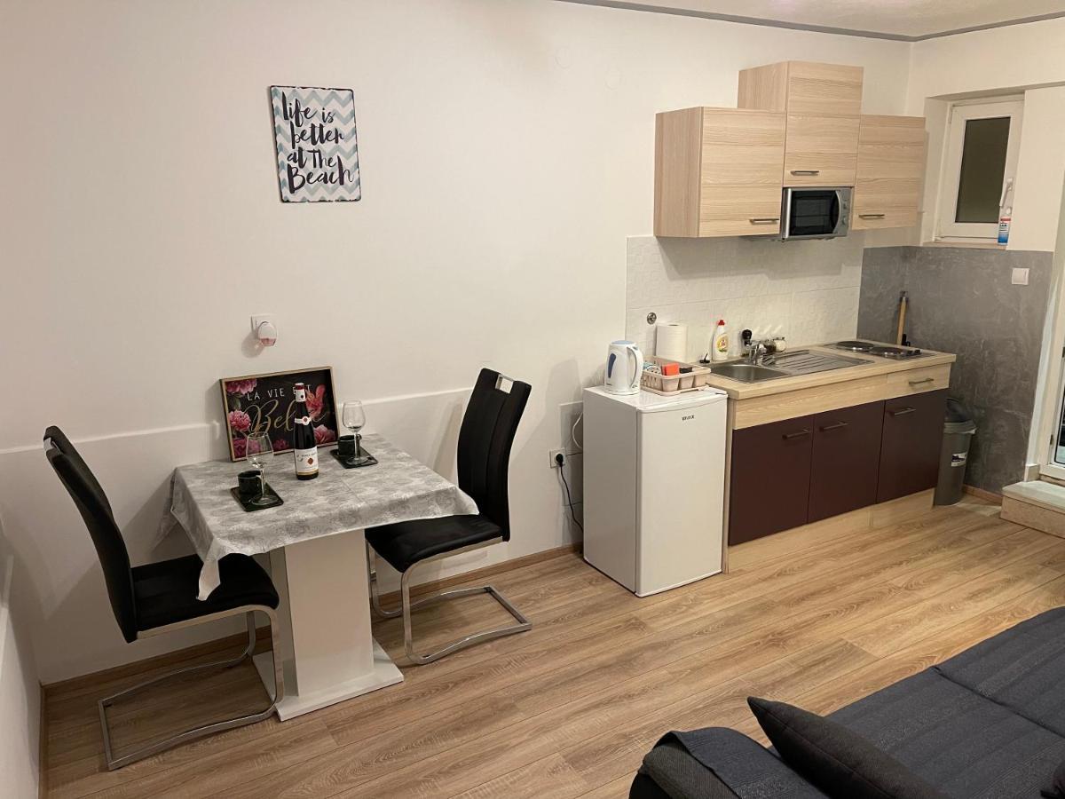 Apartment Leona Split Exterior photo